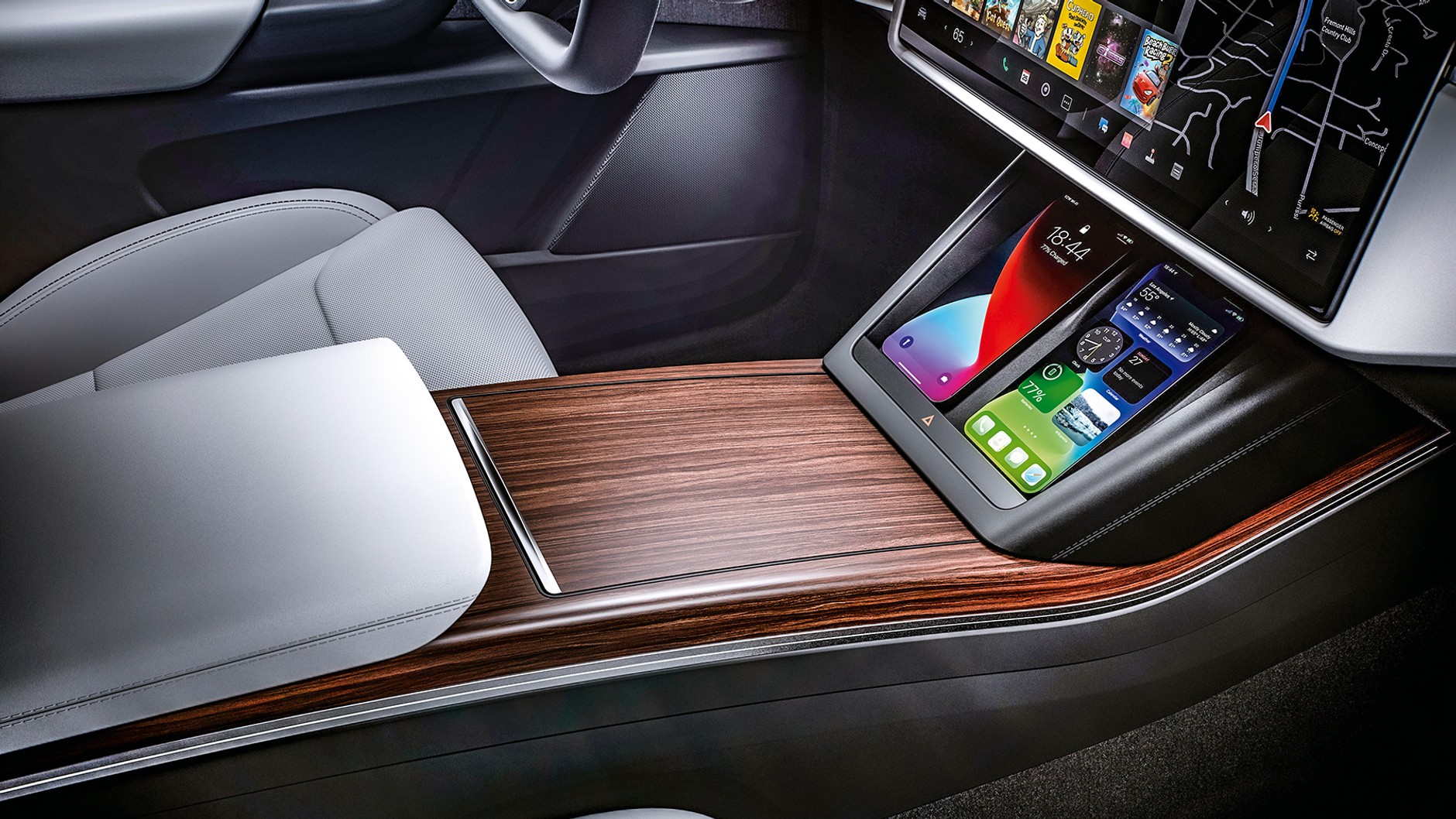 Tesla Model X Plaid (2022): Podwójne doładowanie indukcyjne w osobnych wgłębieniach na smartfony