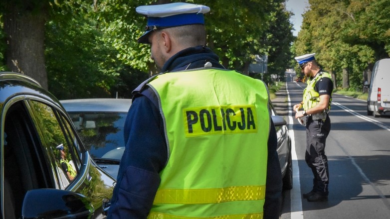 Policjanci kontrolowali okolice obwodnicy. Mandaty sypały się "z nieba"