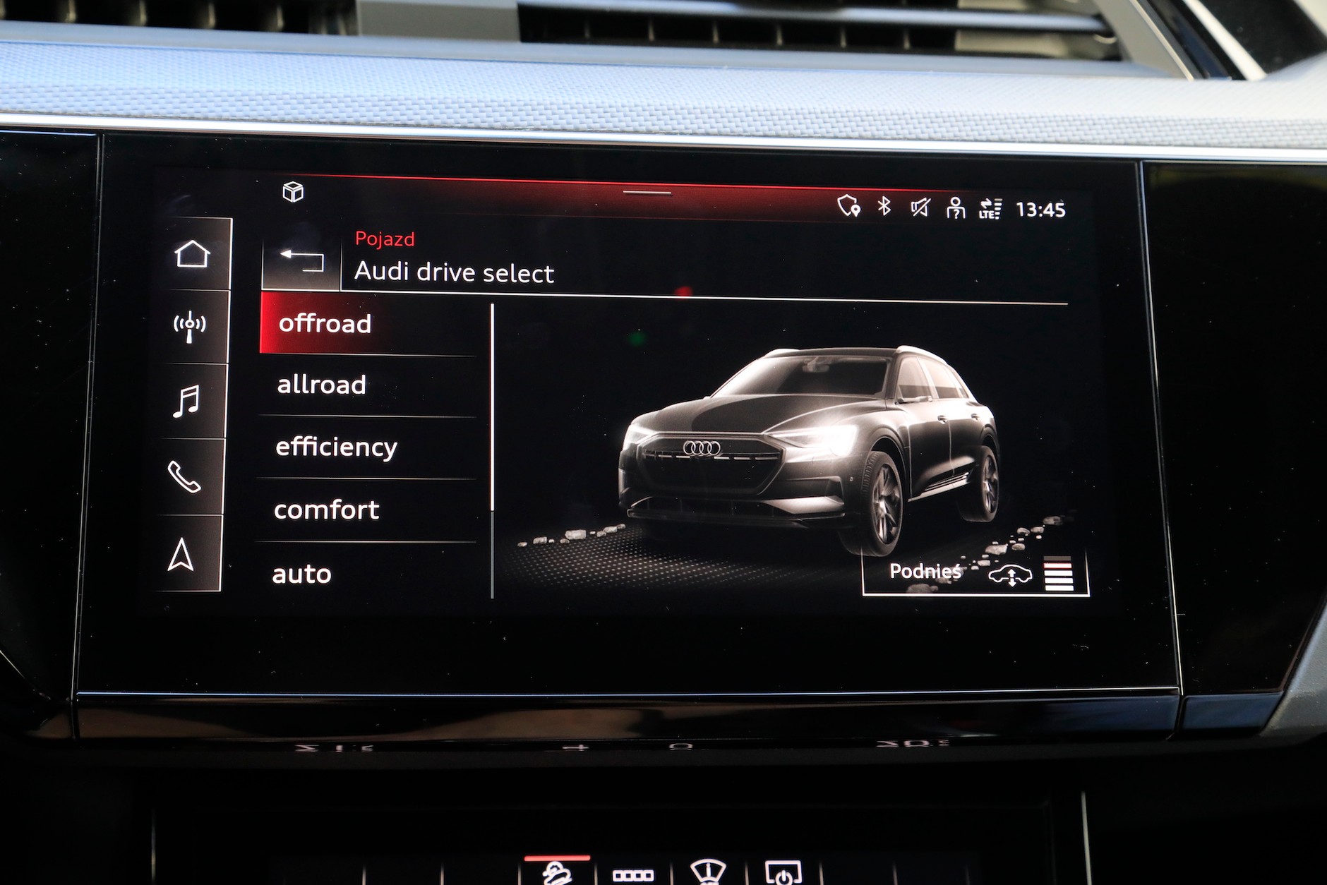 Audi e-tron S (2021)