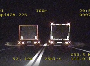 Kierowca TIR-a wyprzedzał na zakazie i wzniesieniu [Nagranie]