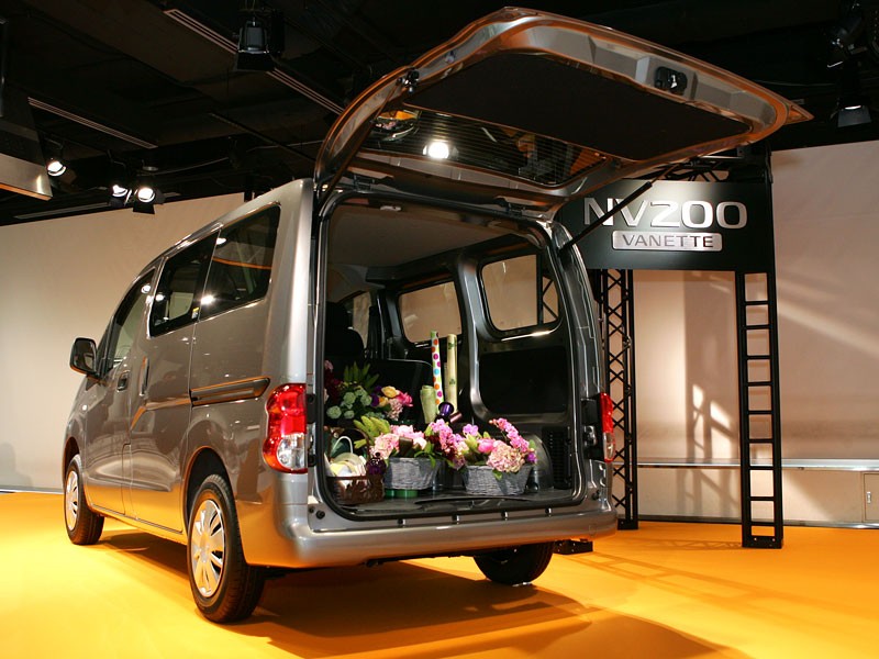 Nissan NV200 Vanette: rozpoczęto sprzedaż w Japonii