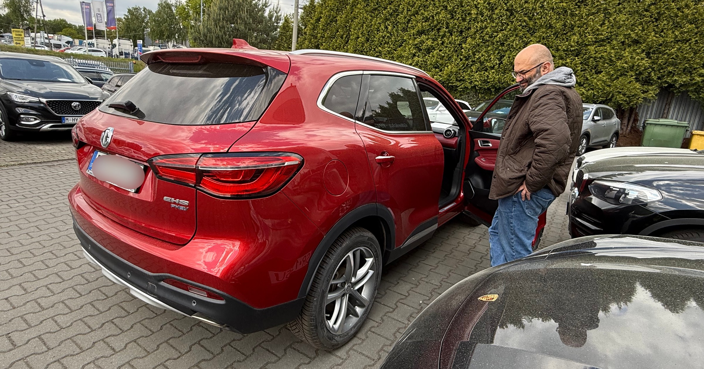 Używane MG EHS – spore auto w świetnej cenie; inne chińskie SUV-y też szybko tanieją w miarę przebiegu i upływu czasu