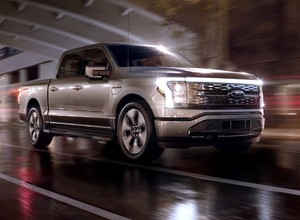Ford wprowadza legendarne F-150 w wersji elektrycznej. Koniec świata?