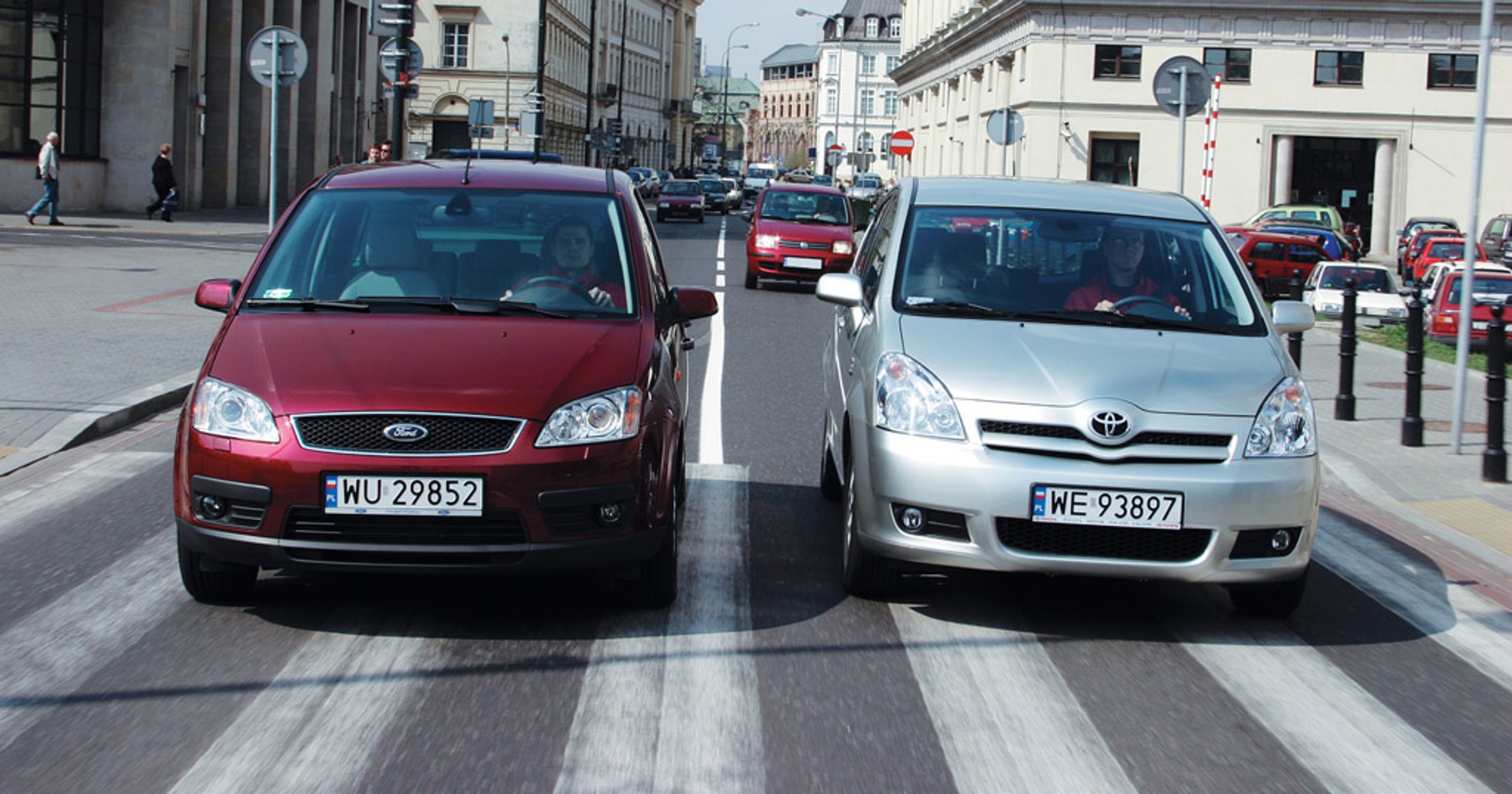 Ford Focus C-Max kontra Toyota Corolla Verso: vany idealne nie tylko w wakacje