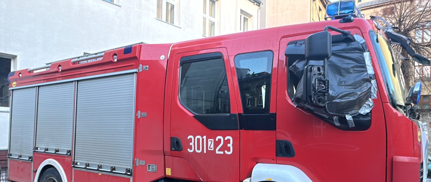 Uszkodzony wóz strażacki