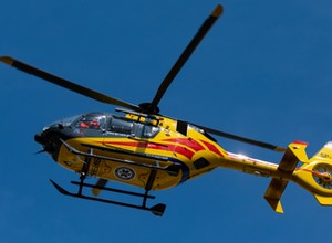 Ratownik z helikoptera LPR o swojej pracy: "latamy bardzo często, w dzień i w nocy"