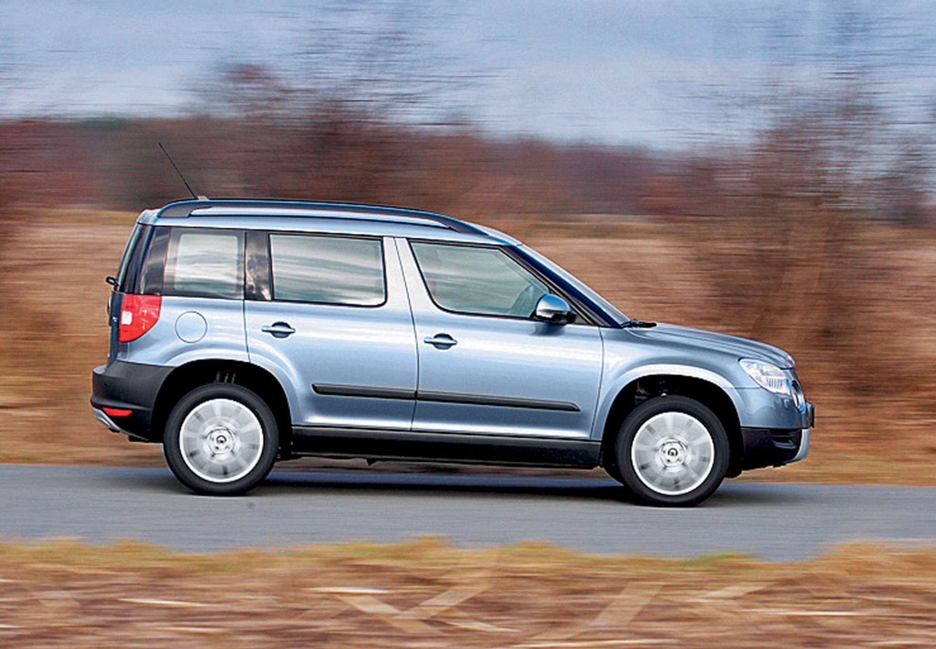 Suzuki Grand Vitara kontra Mitsubishi ASX i Skoda Yeti: kompaktowe terenówki na start