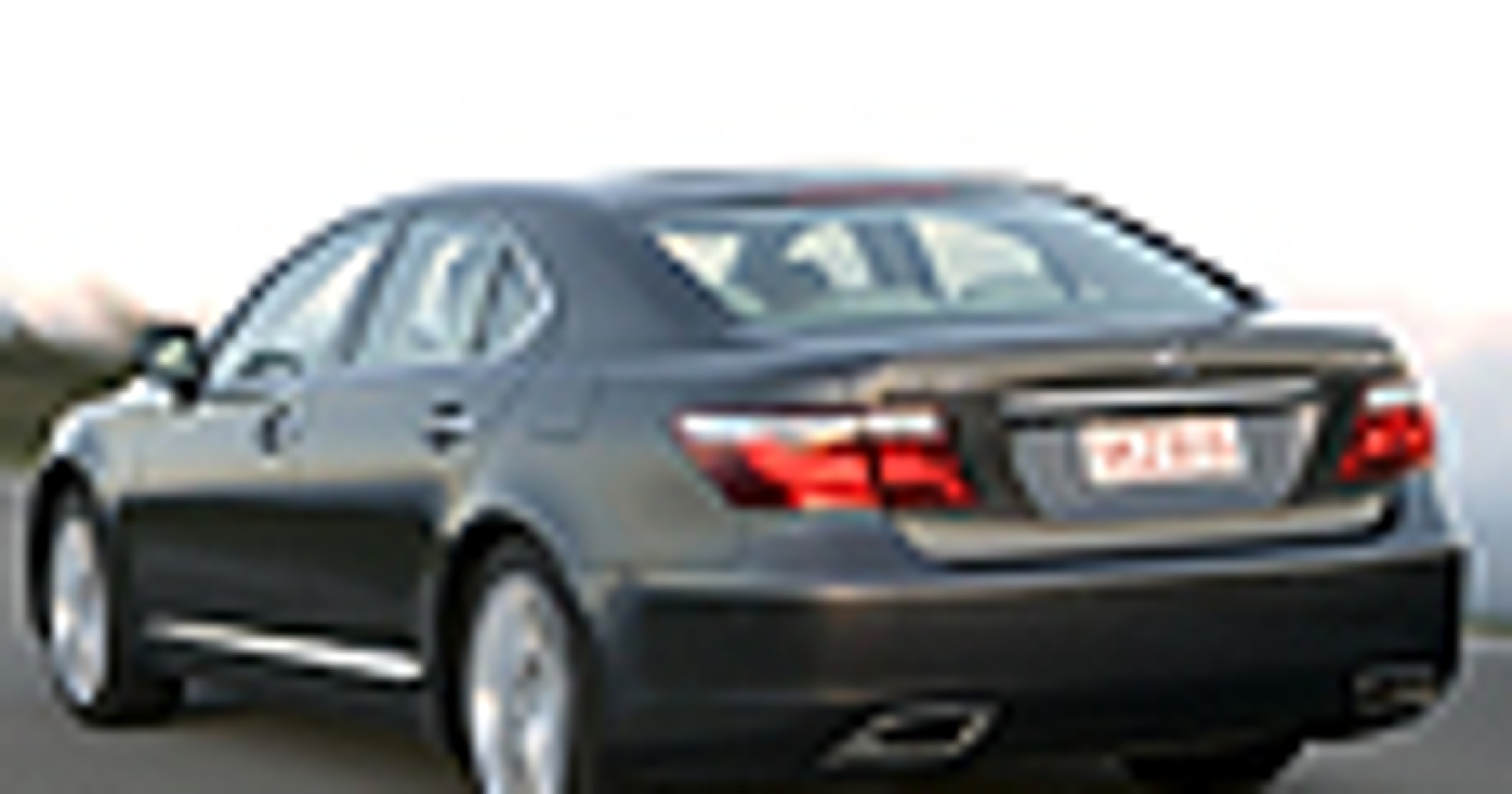 Lexus LS 460 - Maksymalny luksus