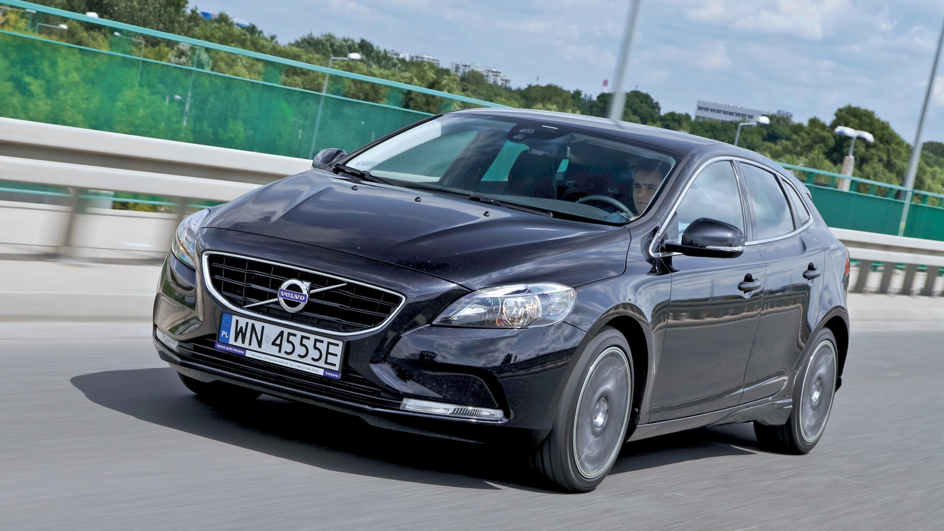 Volvo V40 II (2012-19) – 2012 r. za 28 900 zł