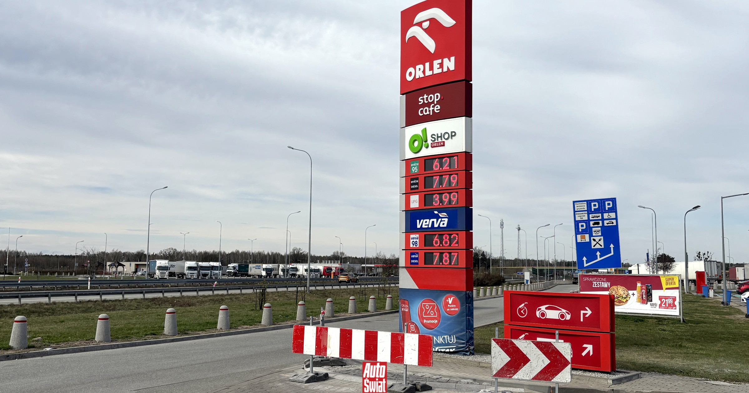 Stacje autostradowe zawsze były najdroższe. Kierowcy korzystają na nowych przepisach