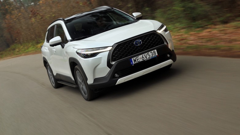 Toyota Corolla Cross 2.0 Hybrid AWD-i (2022 r.)