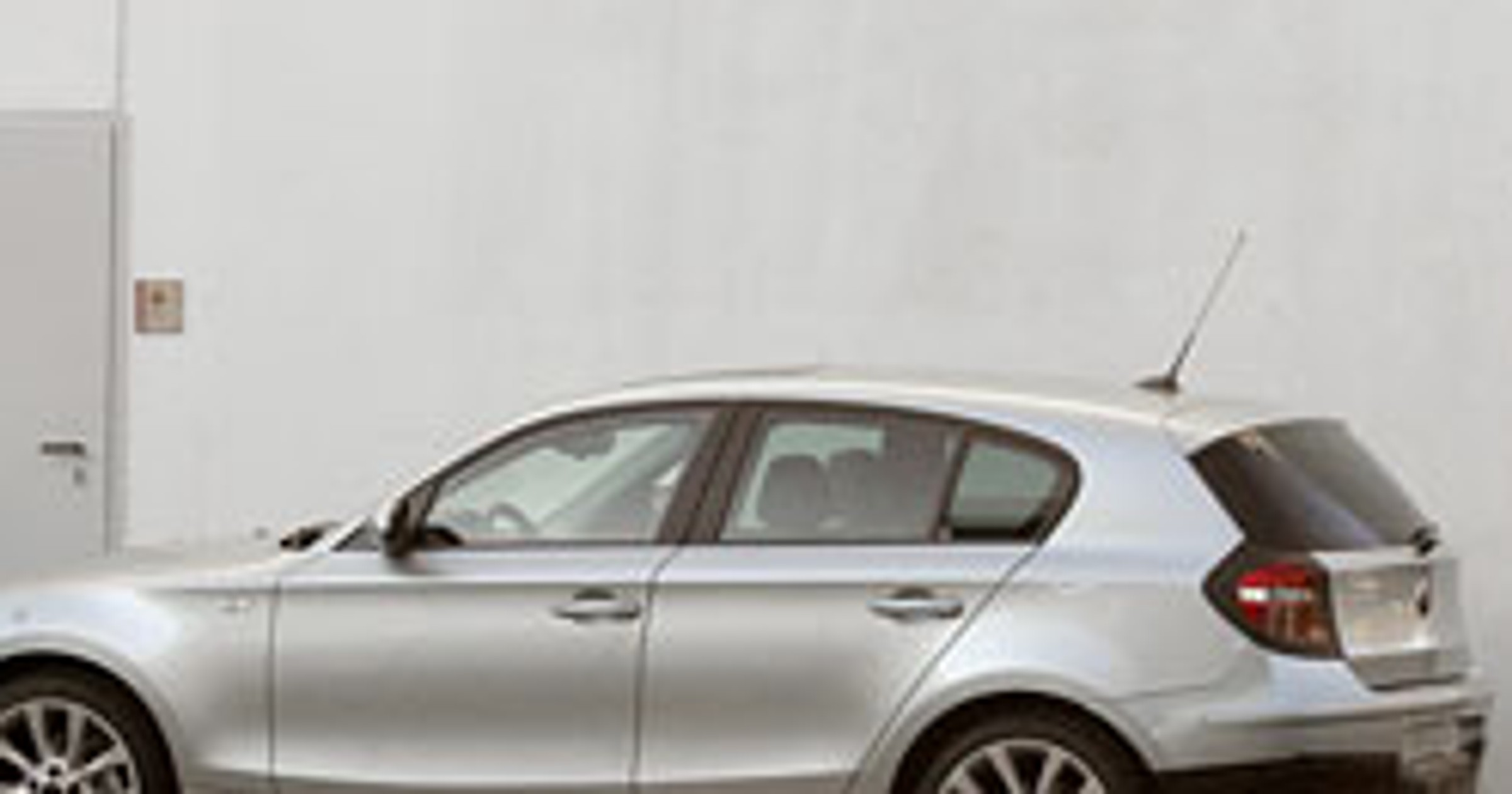 Spy Photos: facelifting i wersja 3-drzwiowa BMW 1 w Genewie!