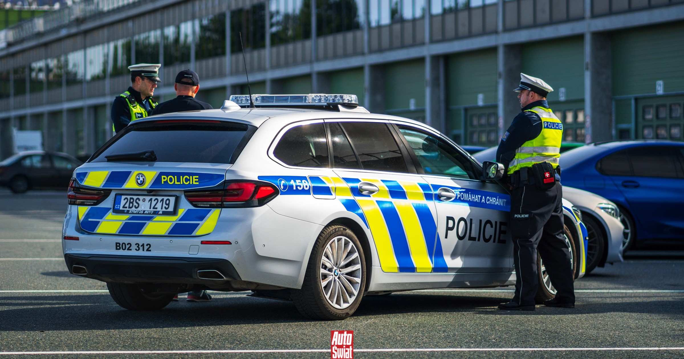 Czeska policja zatrzymuje leasingowane auta z Polski. Legalnie. Jest nowy komunikat