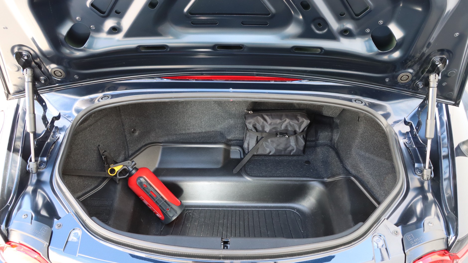 Mazda MX-5 2.0 SkyActiv-G Soft Top (ND, 2022 r.)