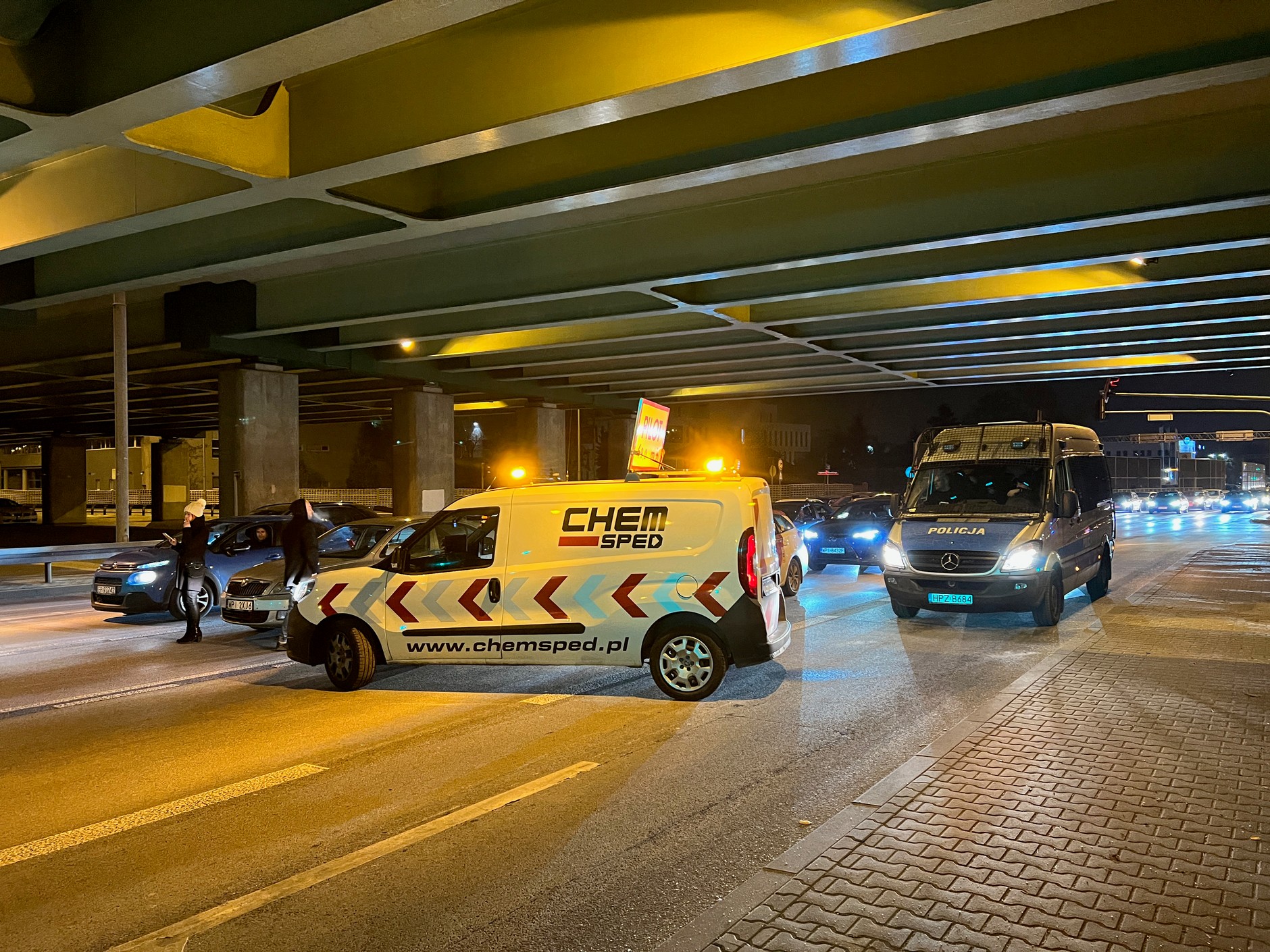 Transport gigantycznej maszyny TBM w Warszawie