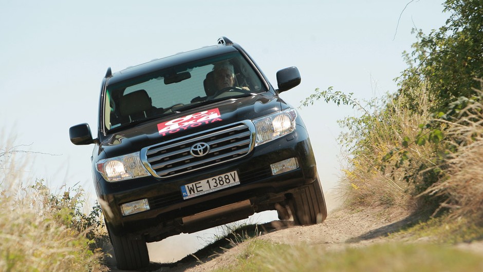 Toyota Land Cruiser: jej wysokość V8