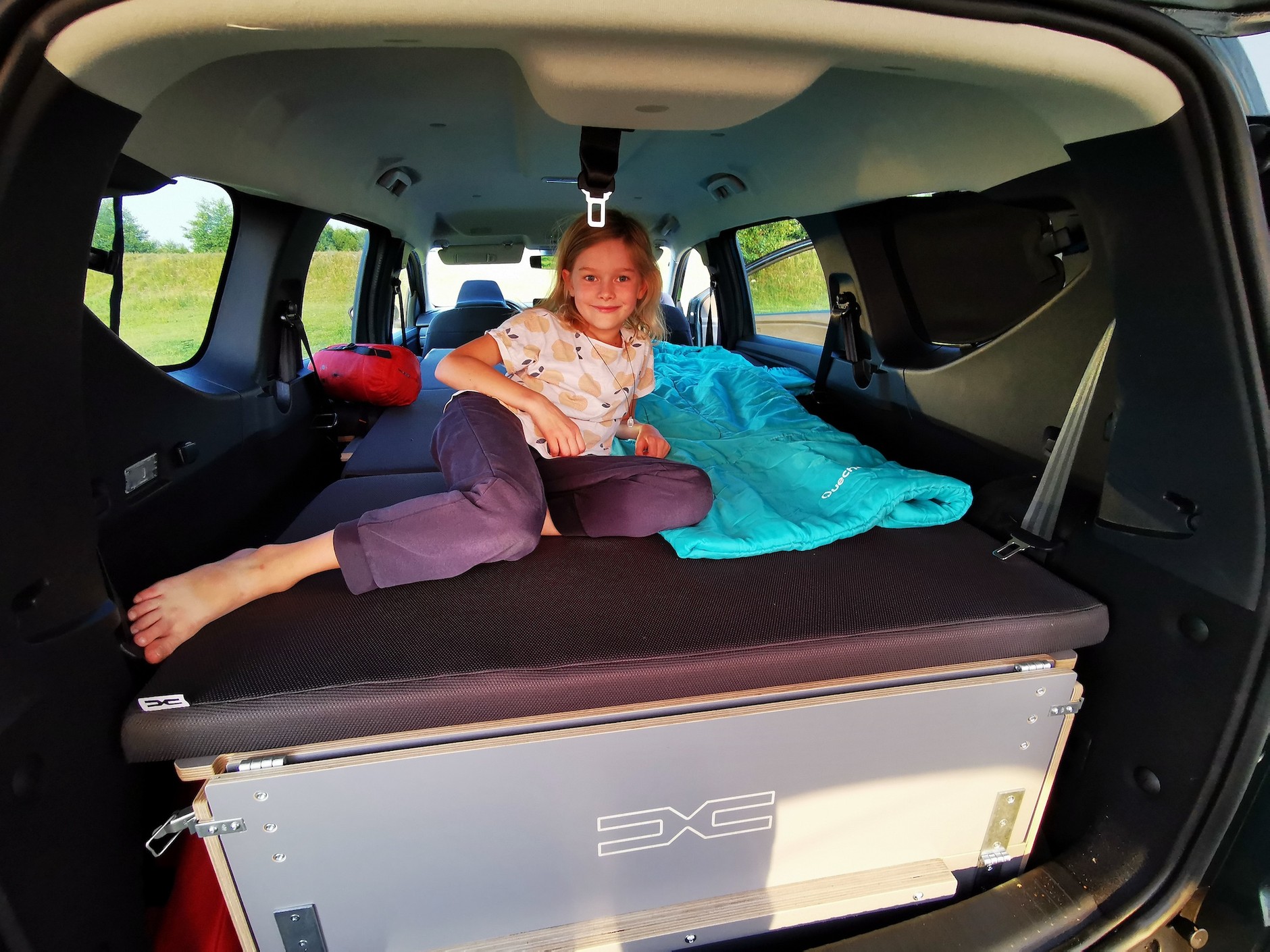 Dacia Jogger Extreme ECO G-100 LPG z wyposażeniem kempingowym