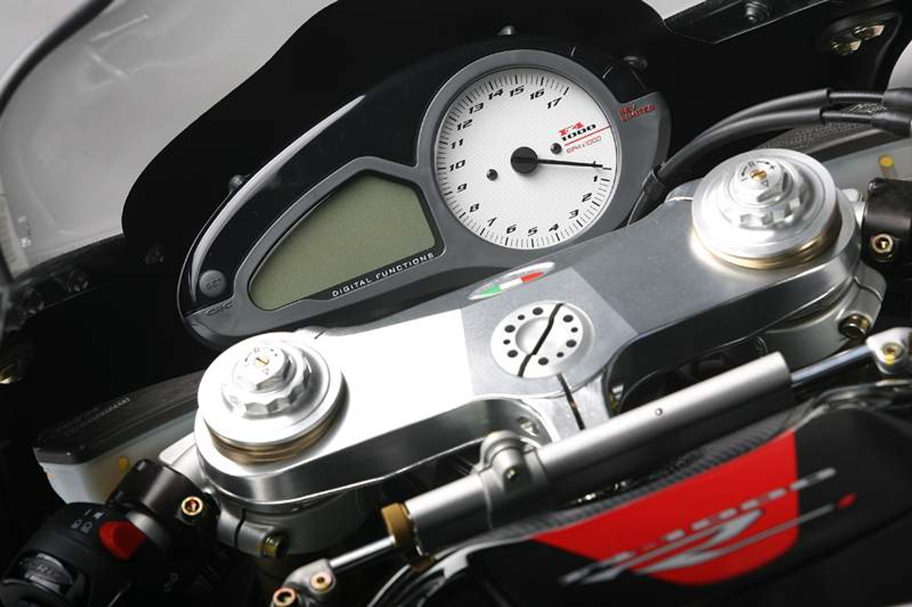 EICMA 2006: MV Agusta F41000R i Brutale 910