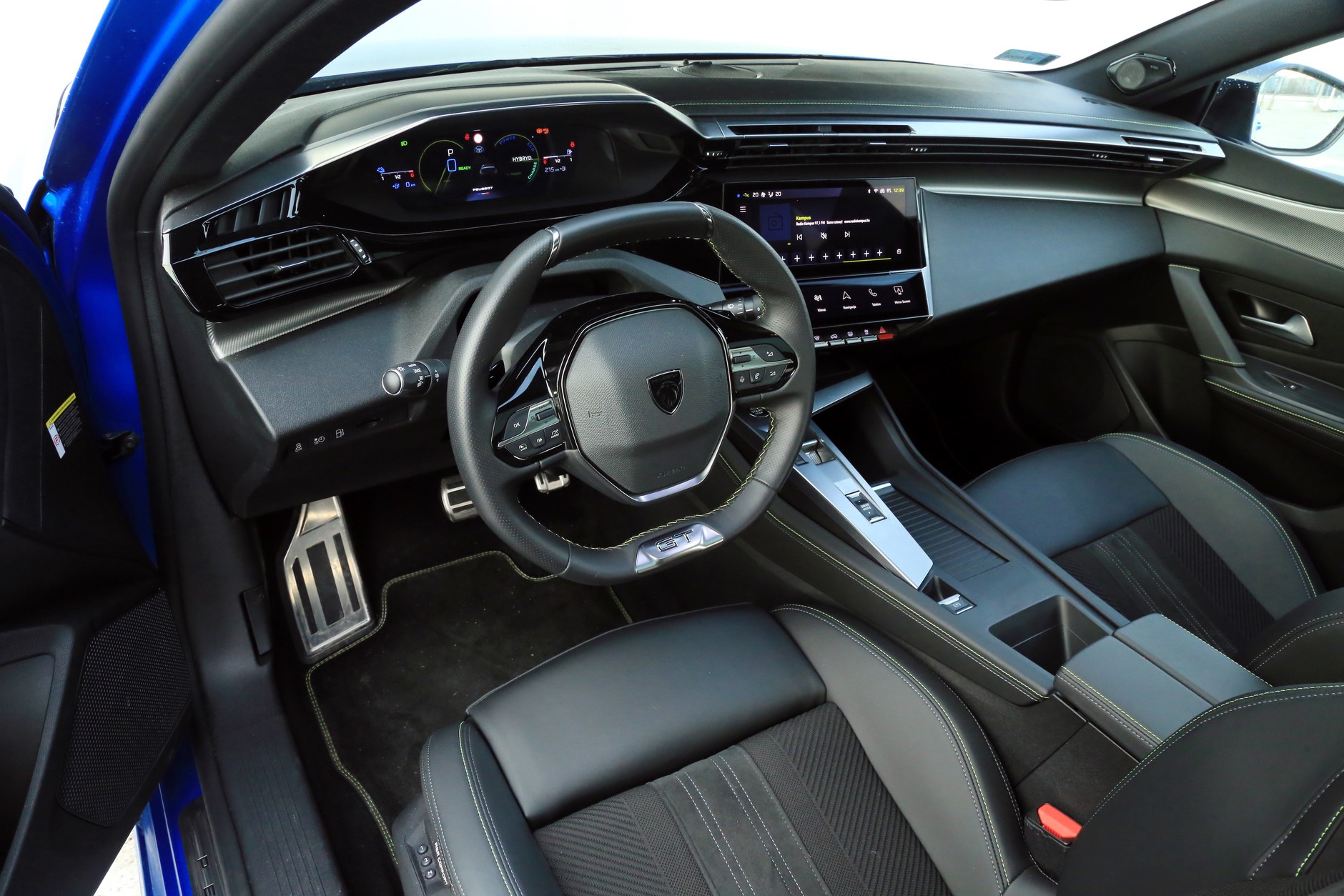 Peugeot 308 Hybryda Plug-in 225 EAT8 2021 III generacja