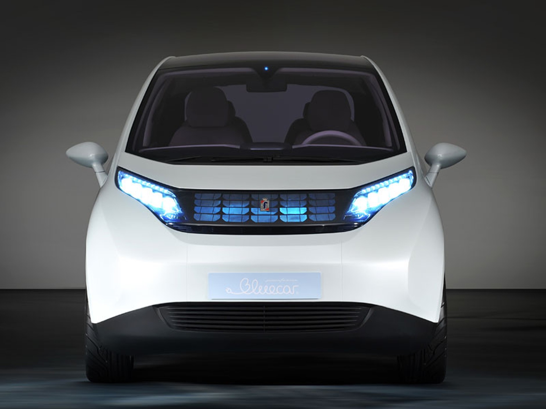 Genewa 2009: Pininfarina BLUECAR – premiera seryjnego modelu