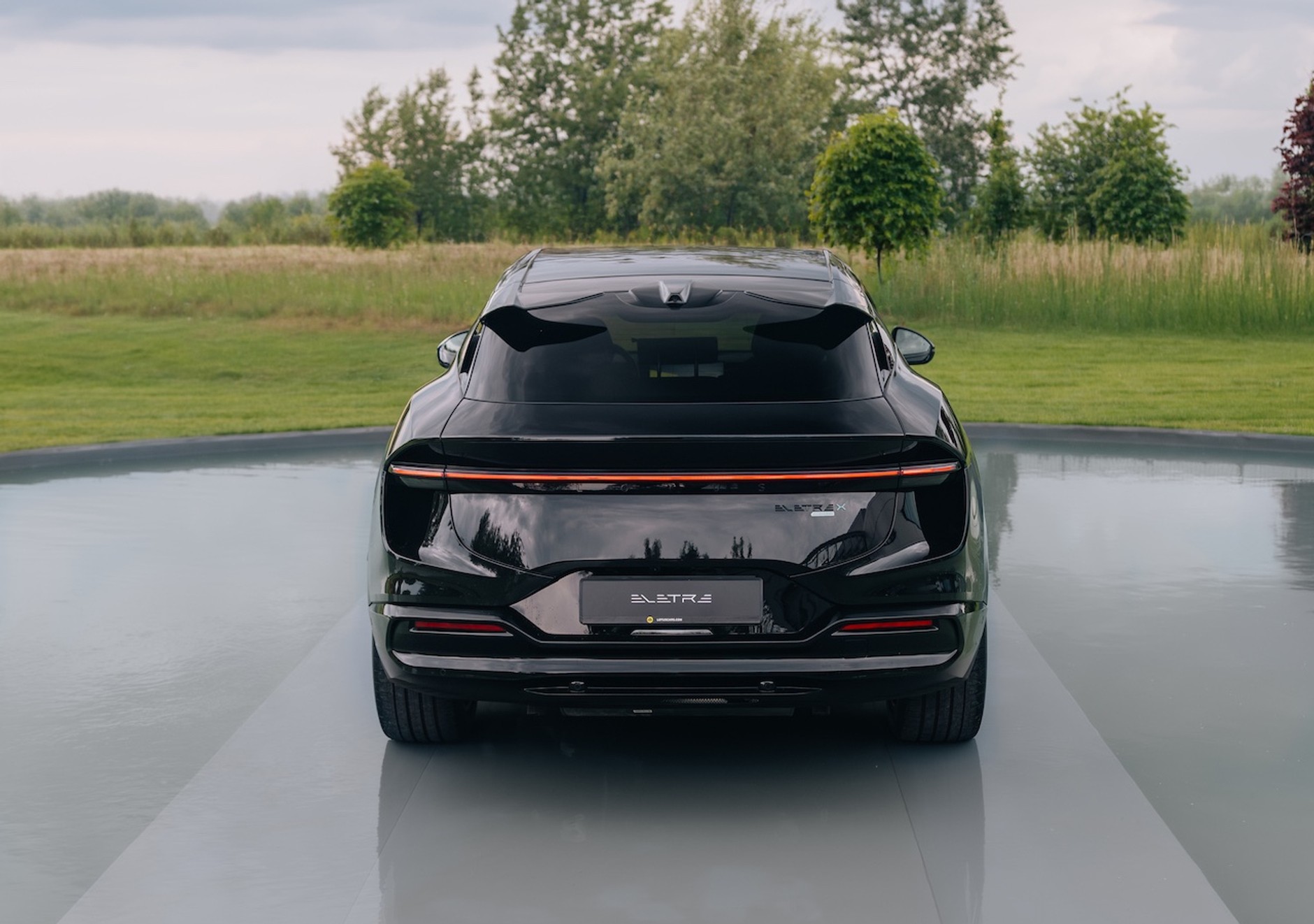 Lotus Eletre X