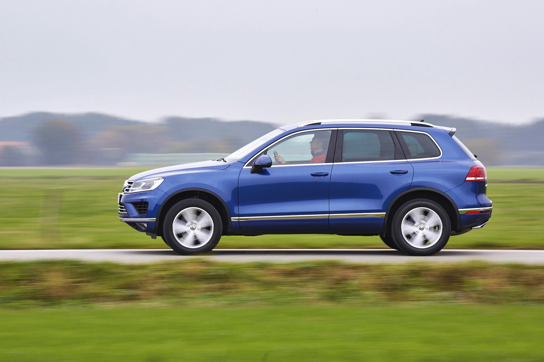 BMW X5 xDrive30d kontra VW Touareg V6 3.0 TDI