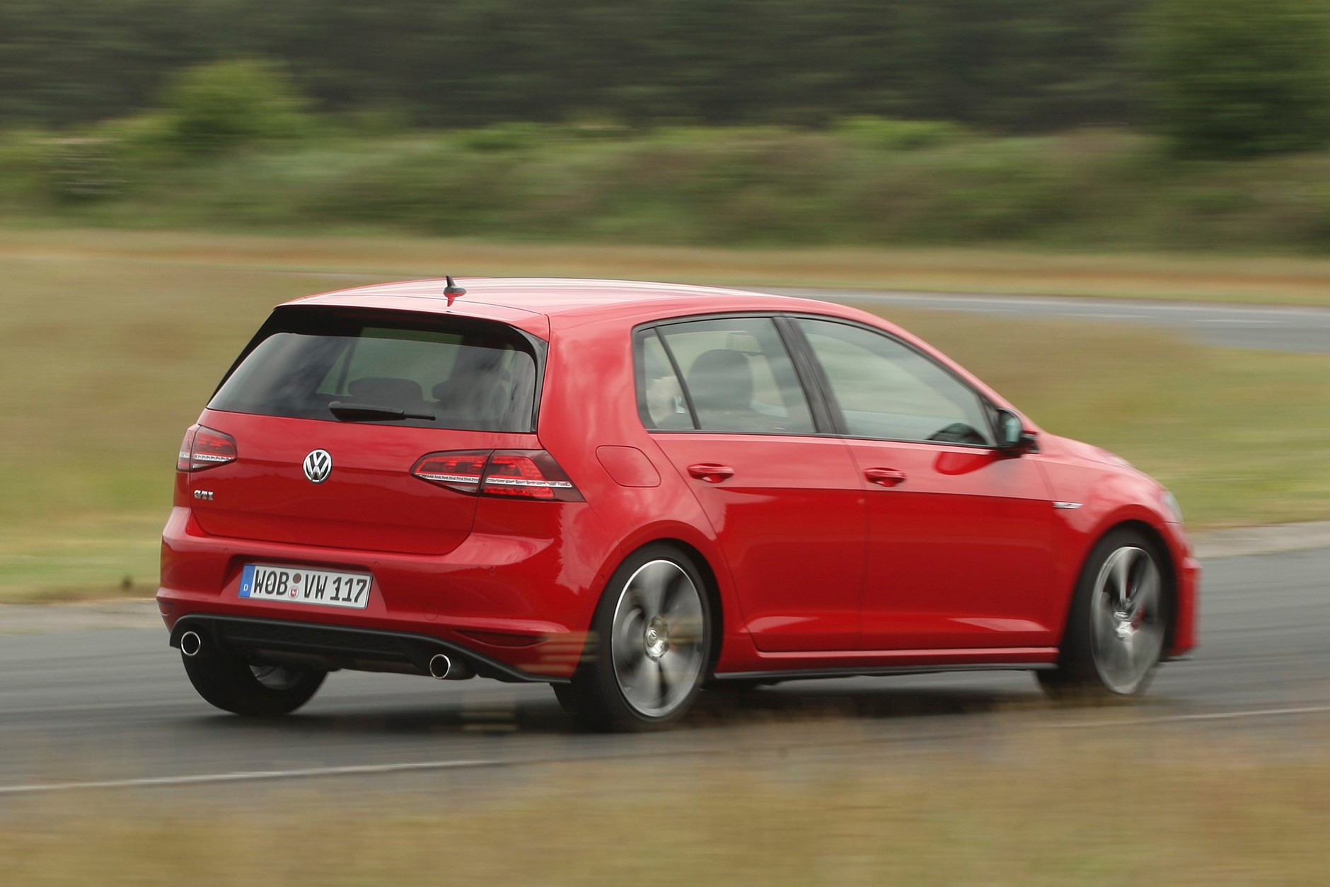 Porównanie: BMW 125i, Ford Focus ST, Mercedes A 250 Sport i VW Golf GTI