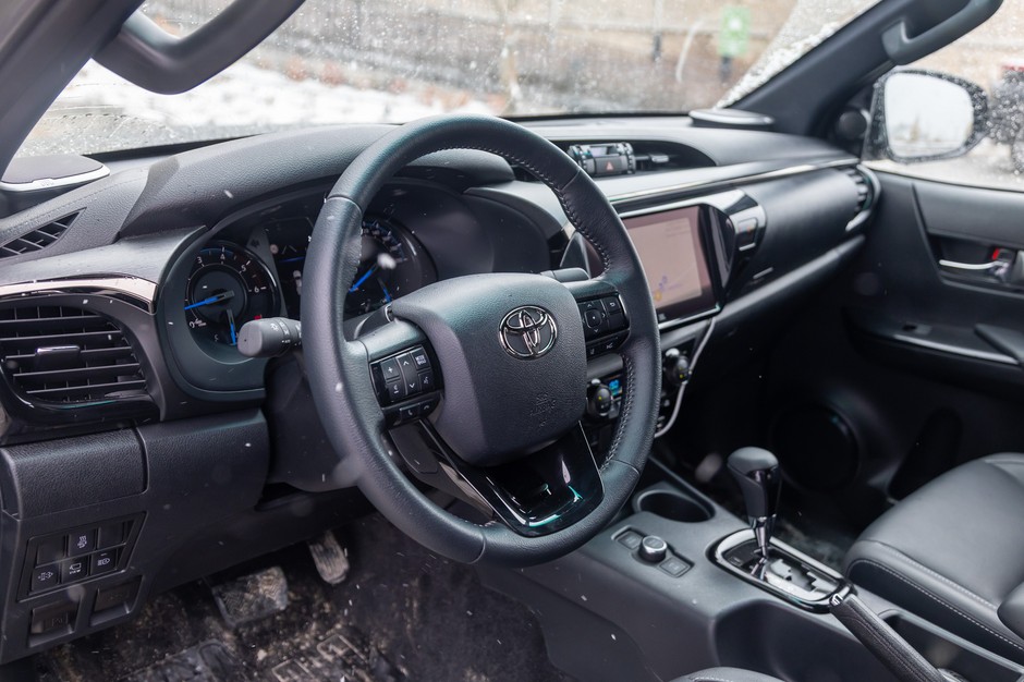 Toyota Hilux MHEV