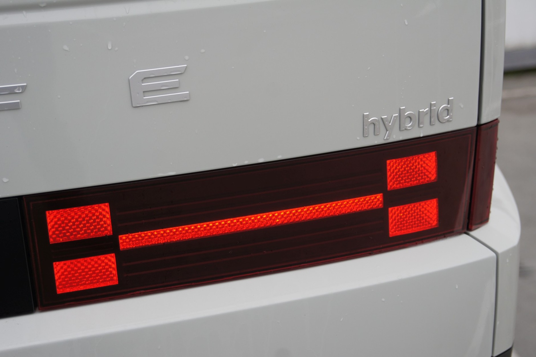 Hyundai Santa Fe Hybrid