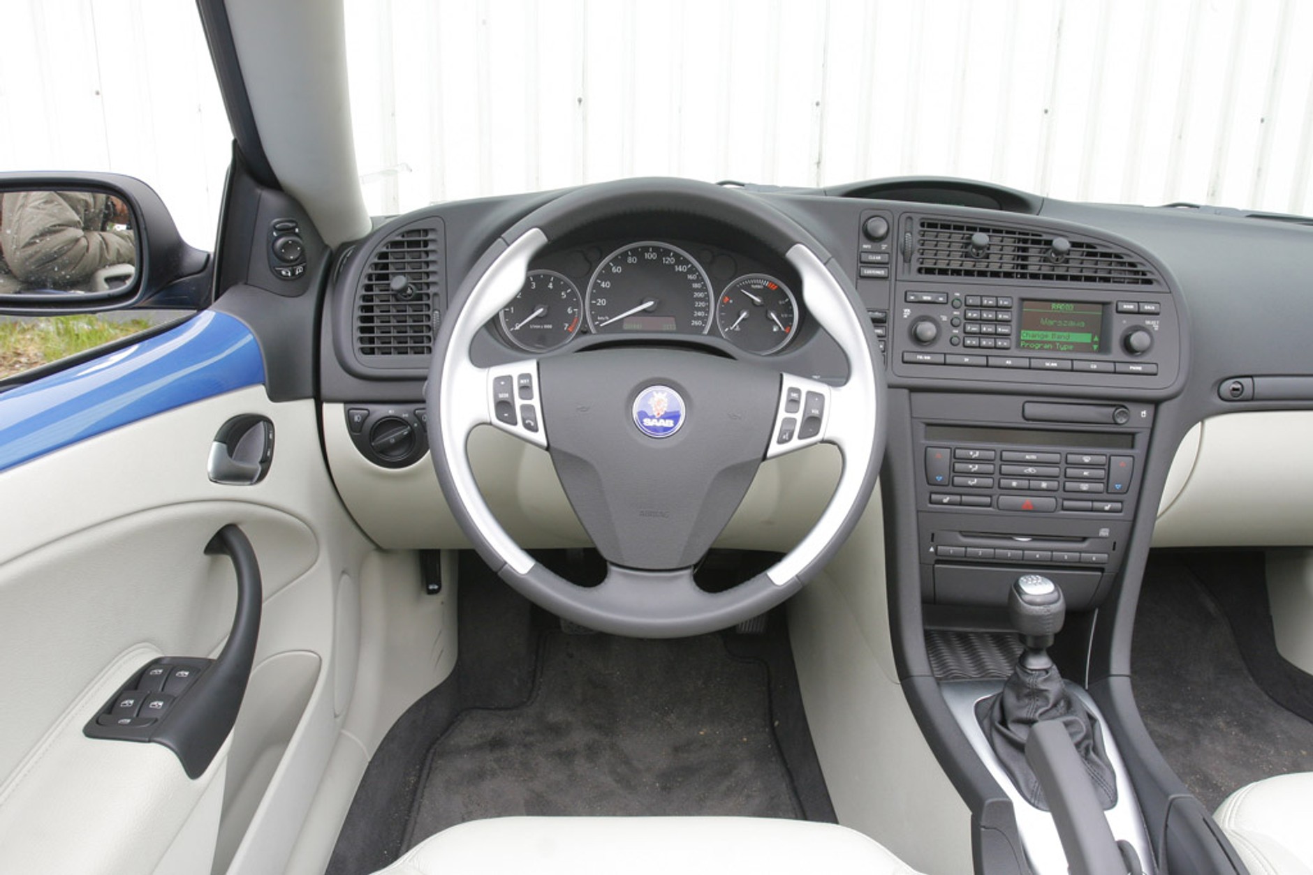 Saab 9-3 kabrio: pojazd otwarty na emocje