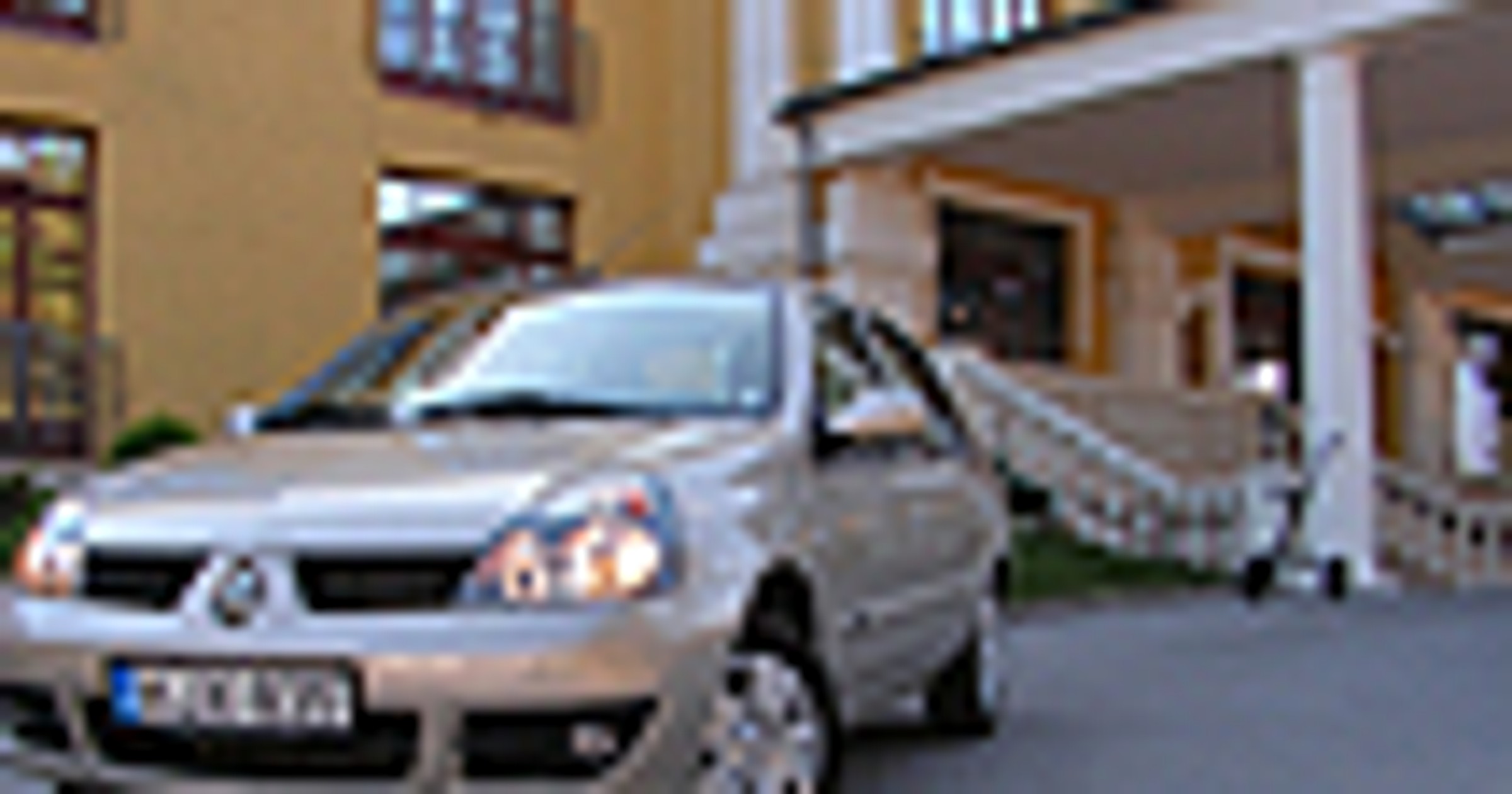 Renault Thalia 1.4 16V - Przypudrowana