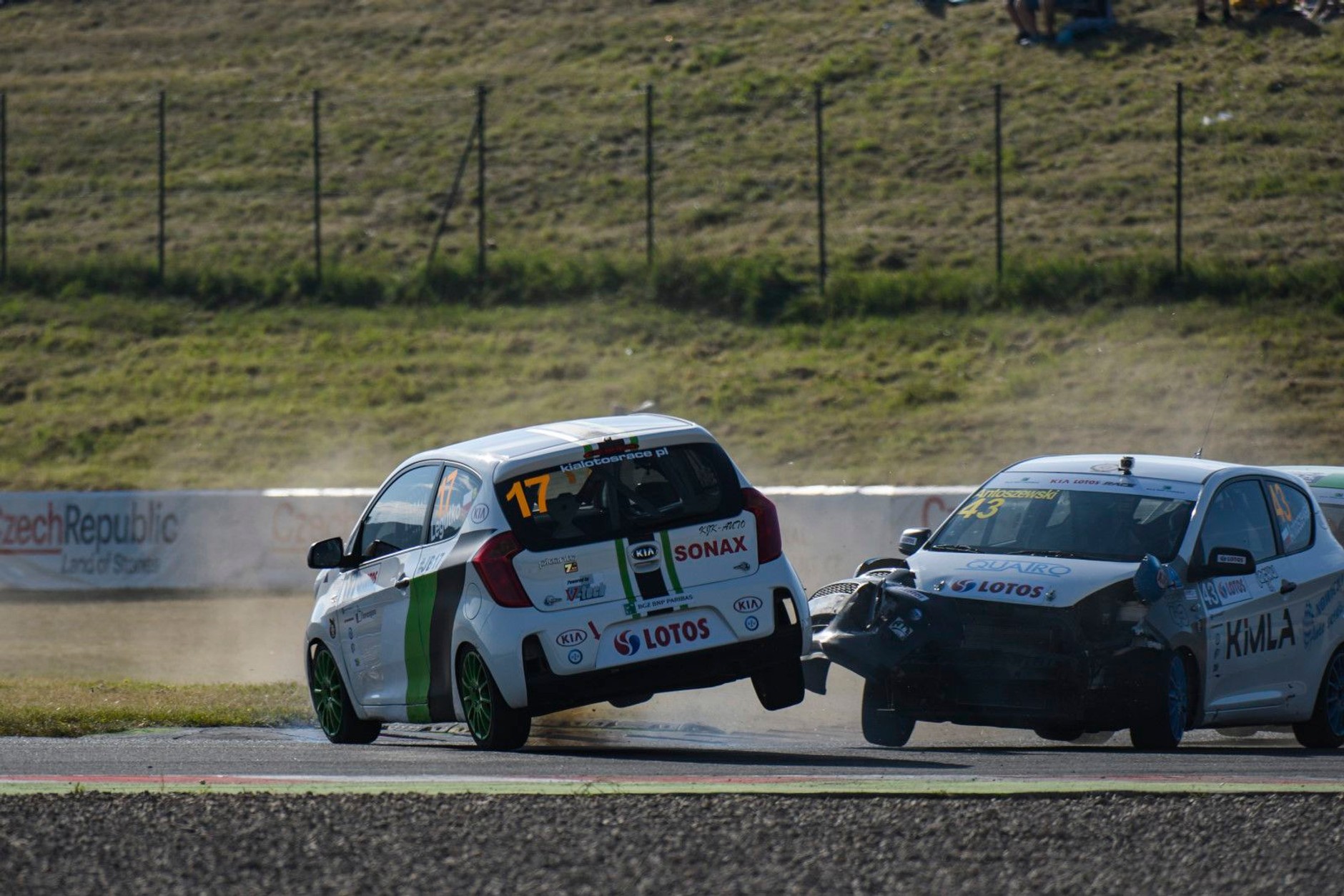 Kia Lotos Race 2016 na torze w Moście