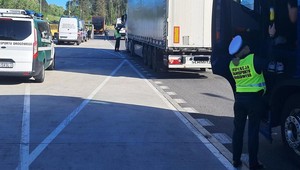 Wesoły autobus: kierowca i zmiennik pijani, wieźli pasażerów do Francji. To nie jest normalne