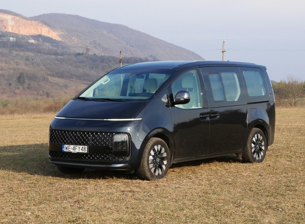 Hyundai Staria: zanim zakochasz się na zabój, te cztery rzeczy musisz o nim wiedzieć