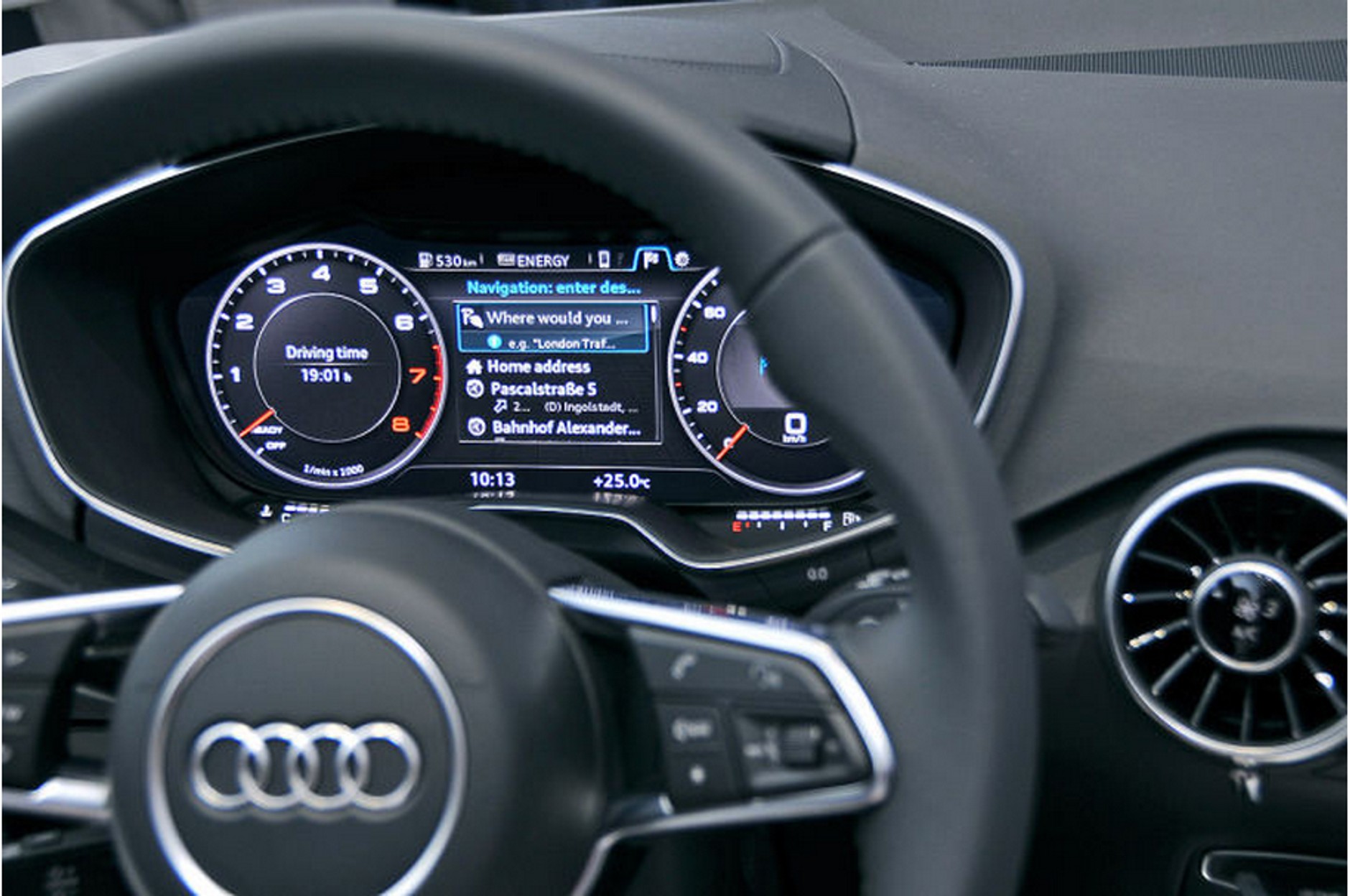 Kokpit nowego Audi TT