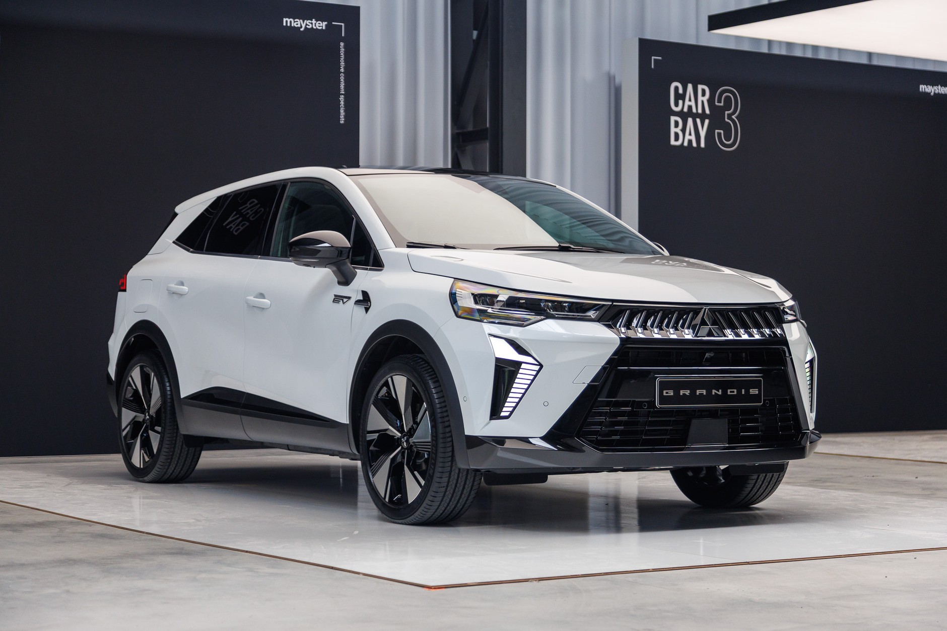 2025 Mitsubishi Grandis