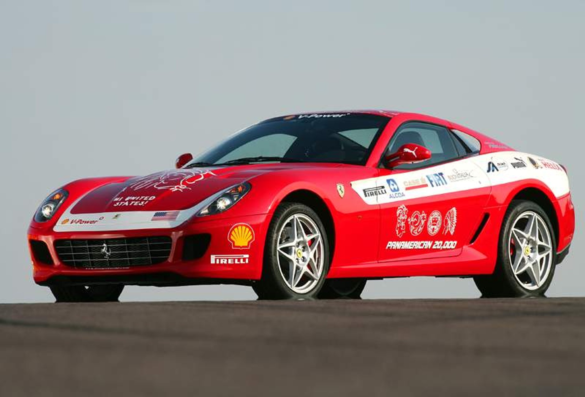 Ferrari 599 GTB Fiorano – 20.000 mil na przełaj Ameryką