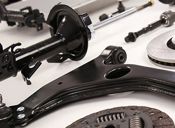 Skąd wziąć dobre części zamienne do auta w rynkowej cenie?