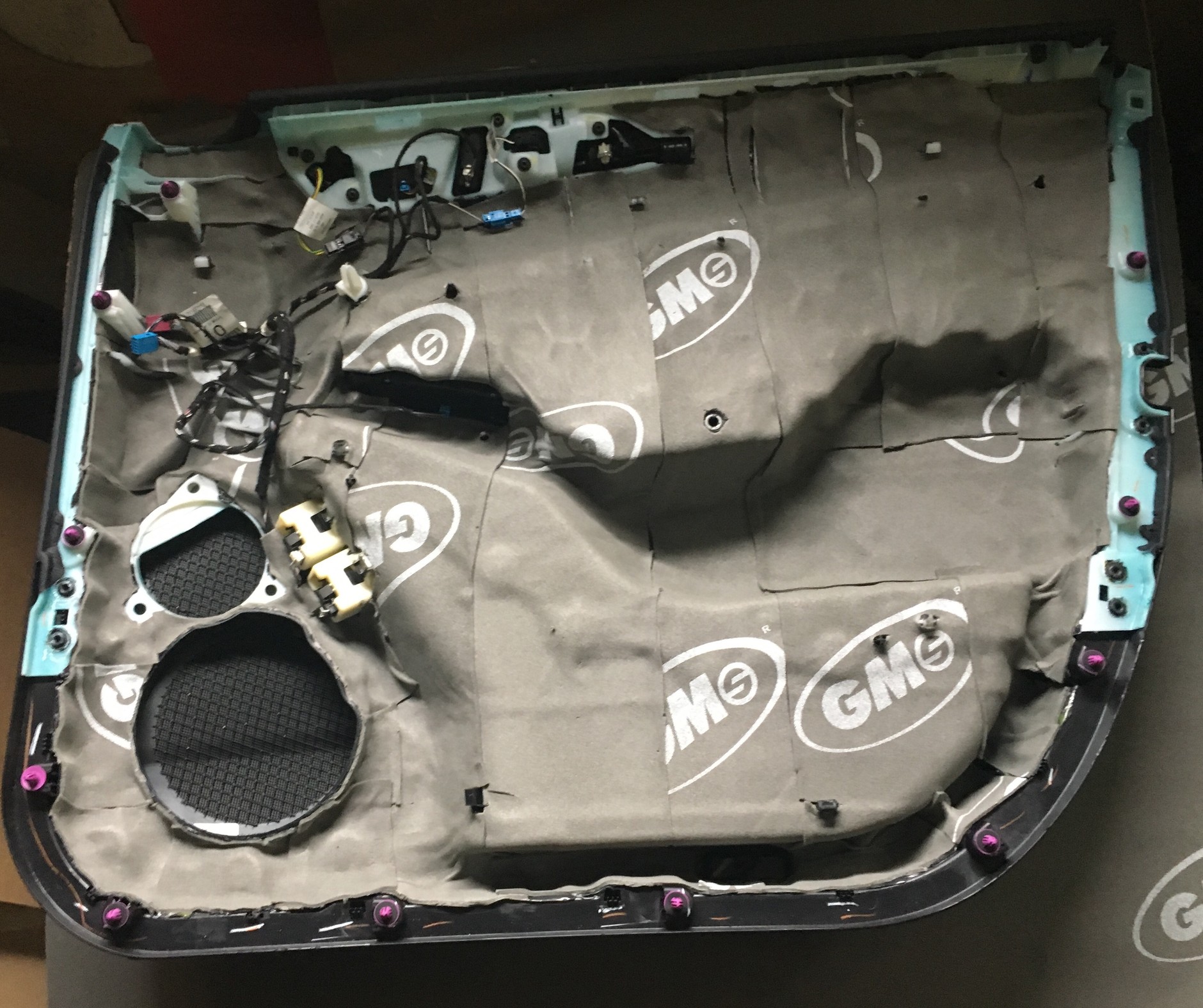 Boczek drzwiowy po wygłuszeniu