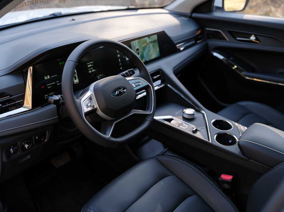 JAC JS8 PRO