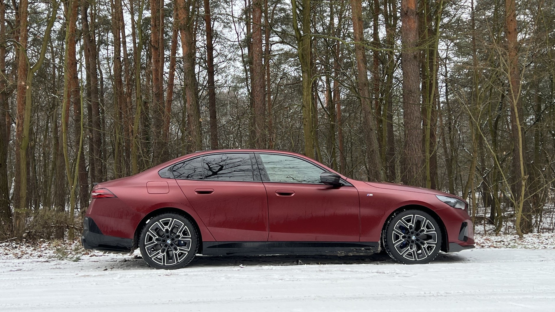 BMW serii 5 (ósma generacja; kod G60; wersja 550e xDrive)