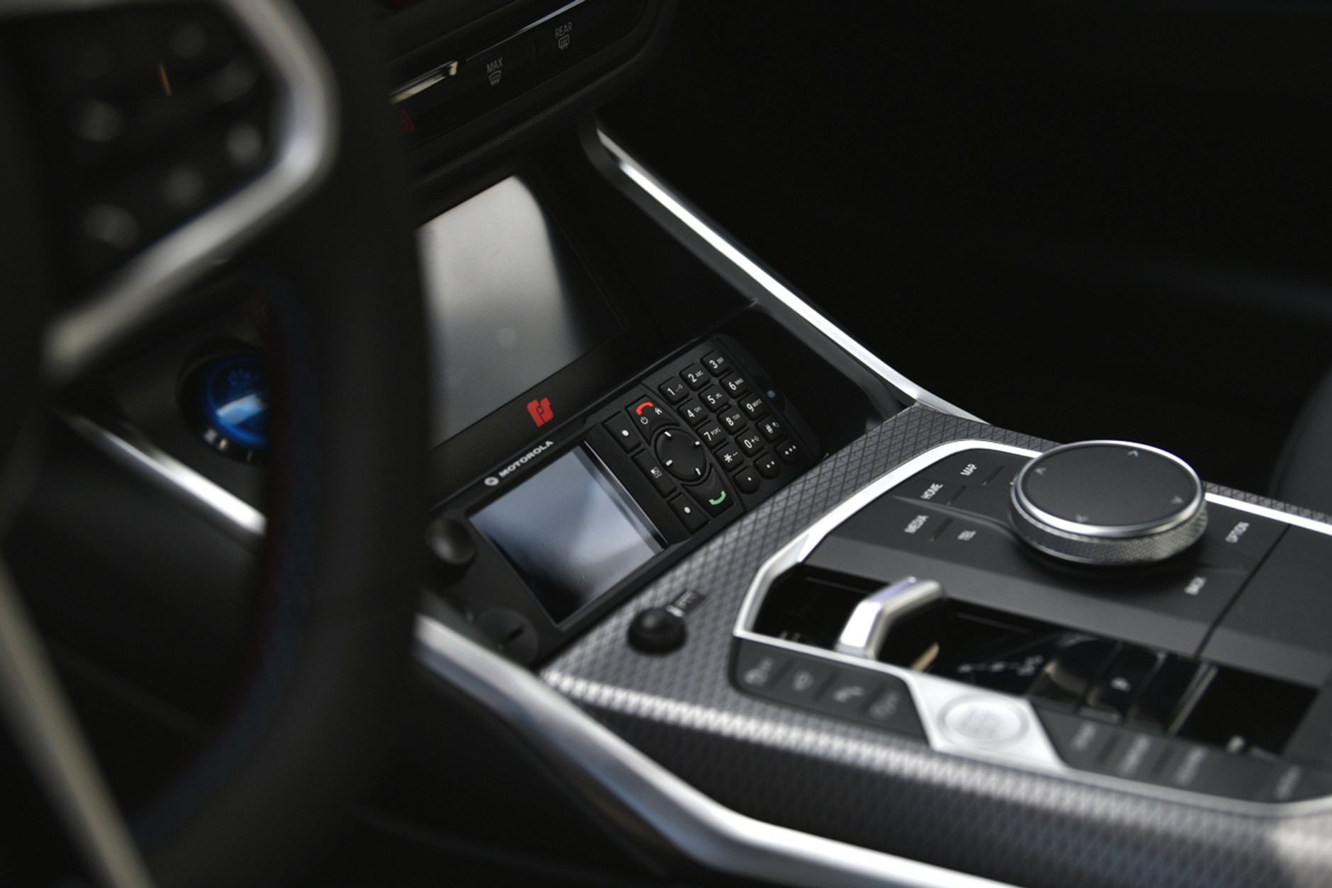 Policyjne BMW M340i radiowóz