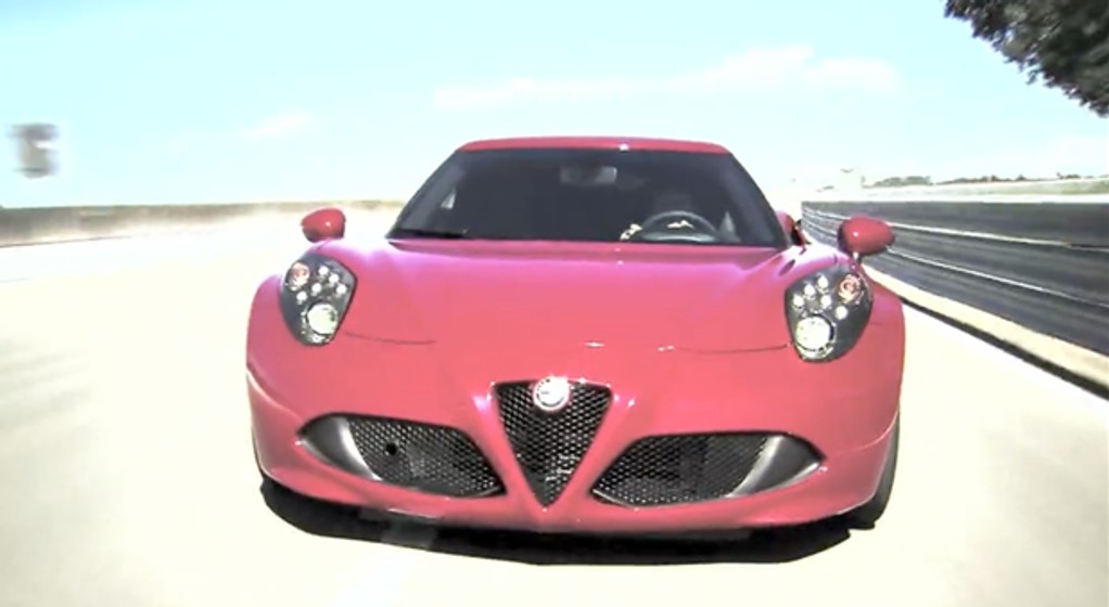 Oto Alfa Romeo 4C