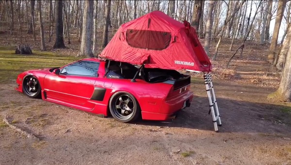 Honda NSX jako kamper