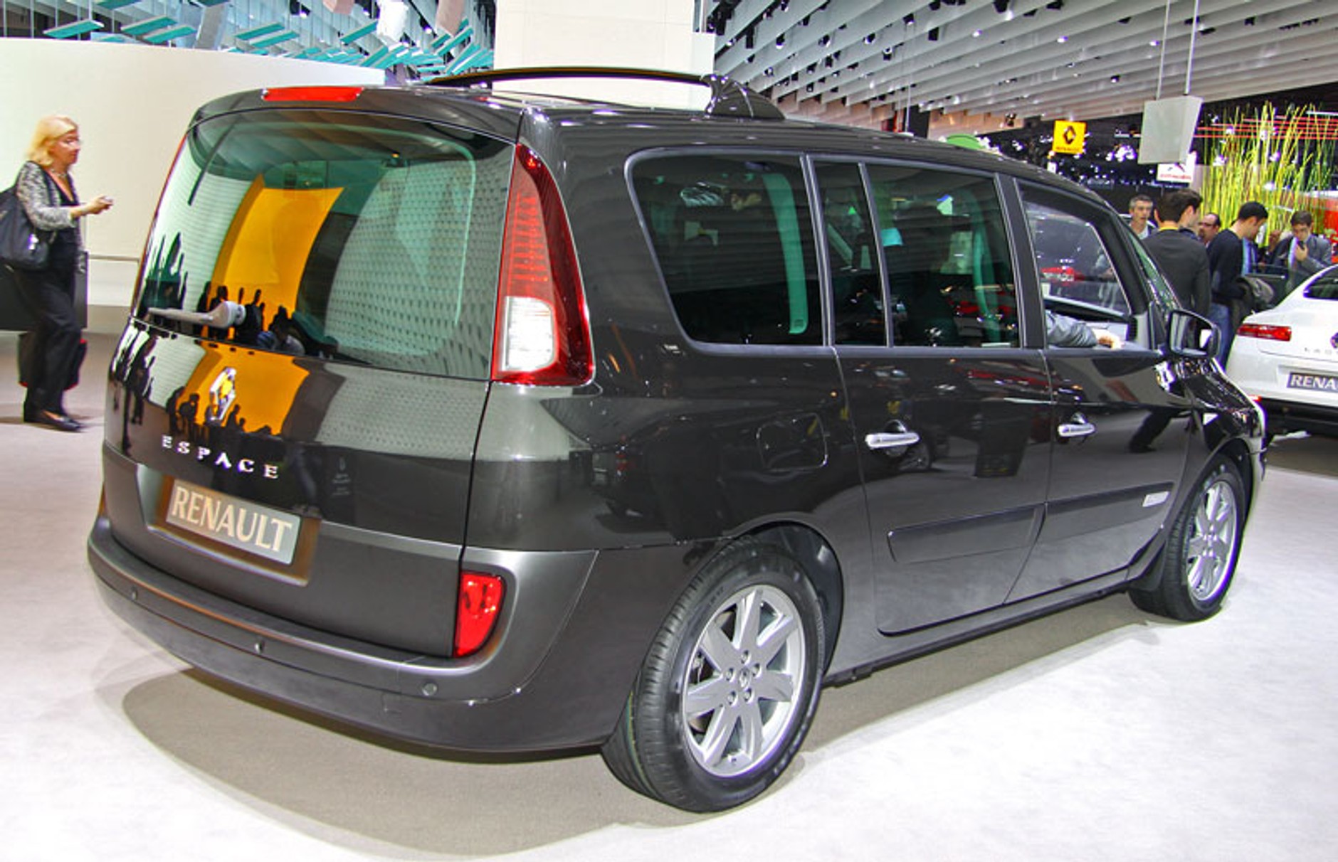 Renault Espace: co się zmieniło po ośmiu latach?