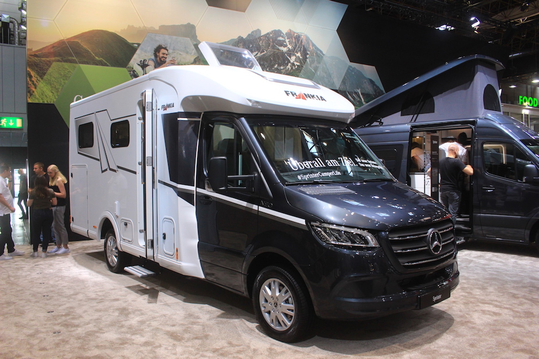 Caravan Salon – targi kamperów w Dusseldorfie