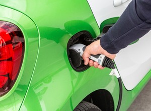 Koniec z darmowym ładowaniem? Auto elektryczne bez tajemnic