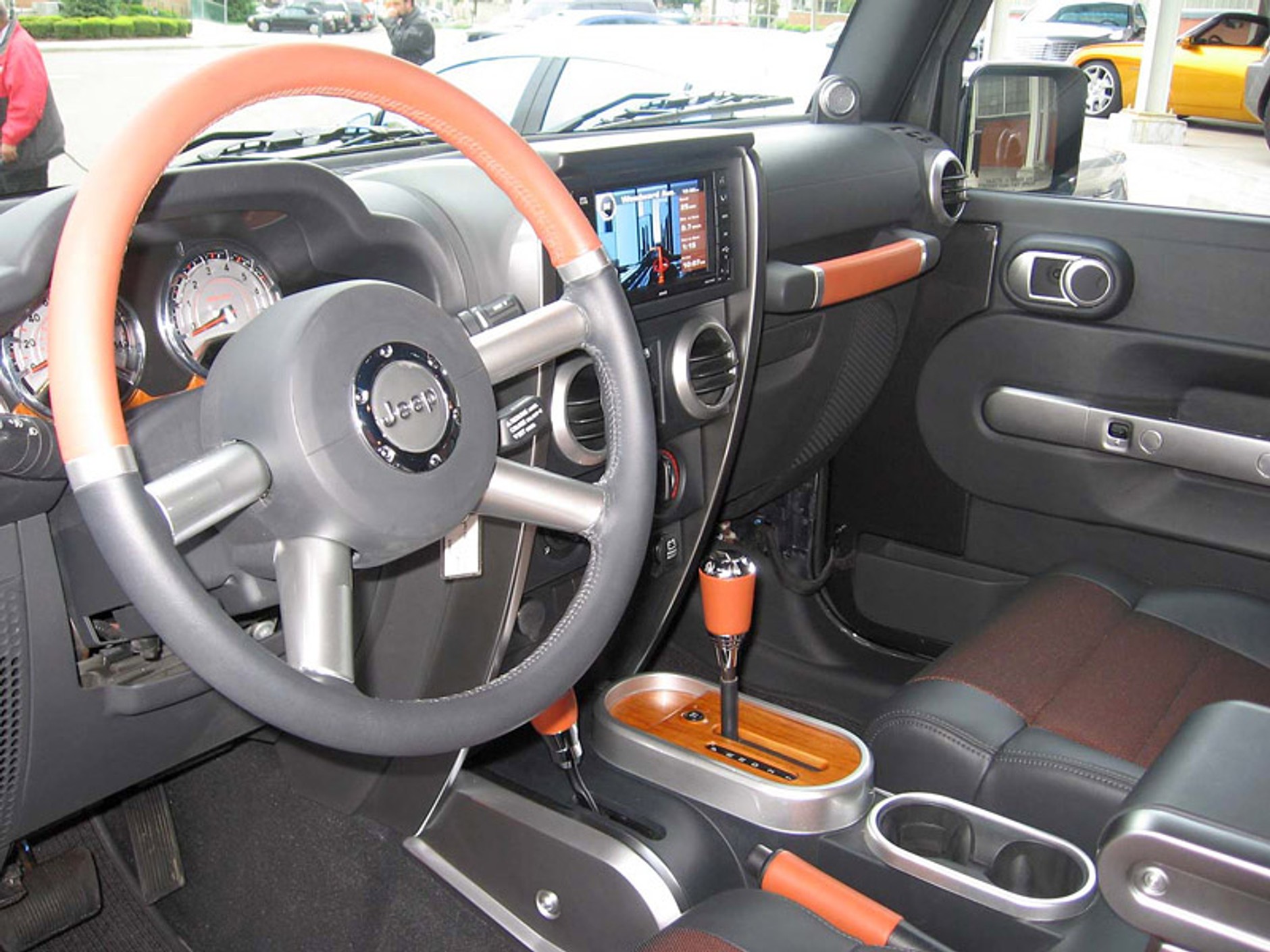 SEMA2007: dwie nowości Jeepa