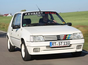 Peugeot 205 Rallye 1.9 - rajdówka wagi lekkiej