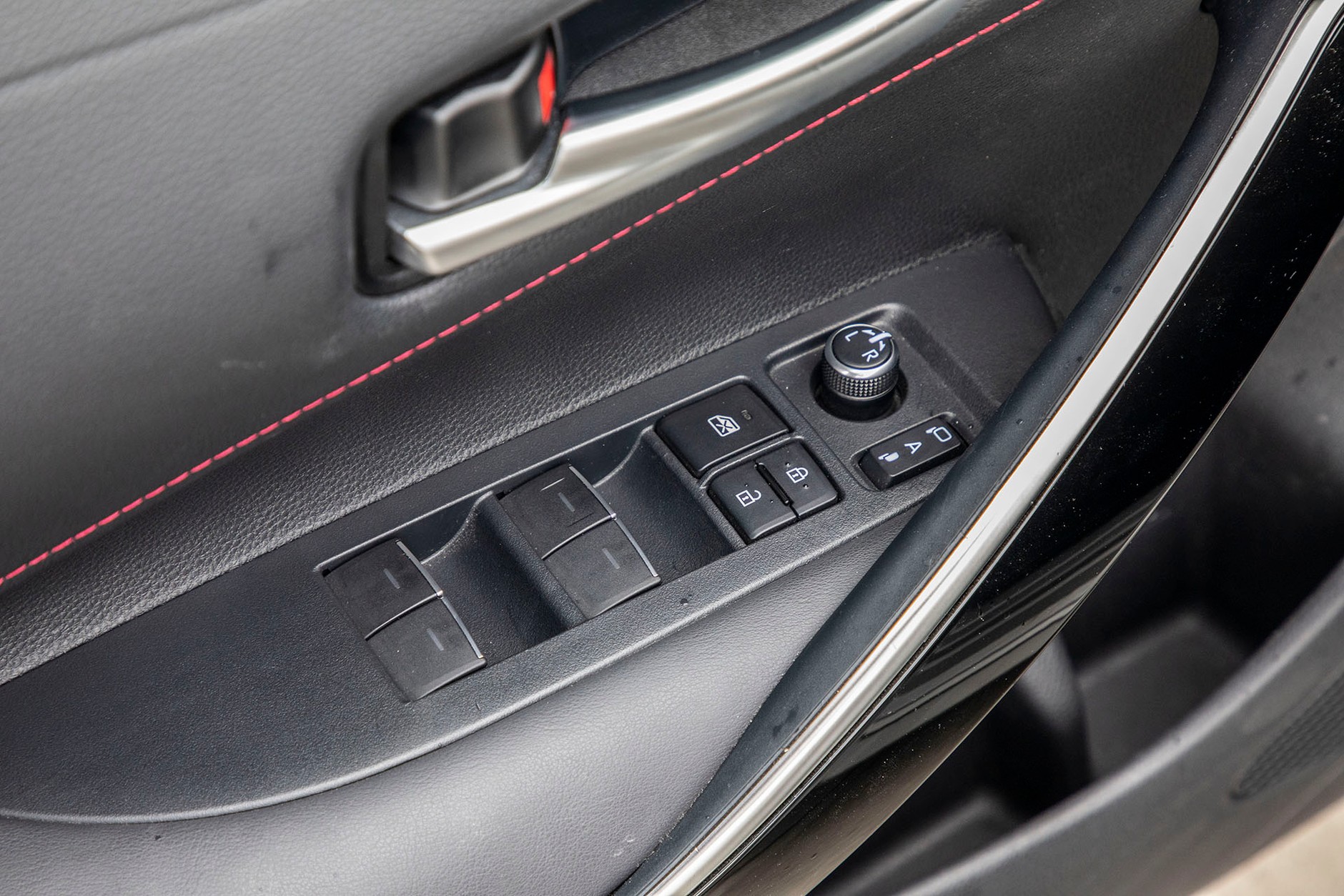 Toyota Corolla 1.2 Turbo - czy to dobra alternatywa dla hybrydy?